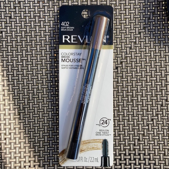 ⚜️Revlon and Wet n Wild Makeup Bundle! - Picture 3 of 6